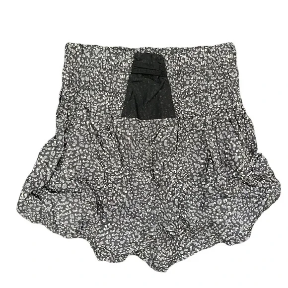 Free People FP Movement Way Home Leopard Shorts Size Small - Picture 4 of 5